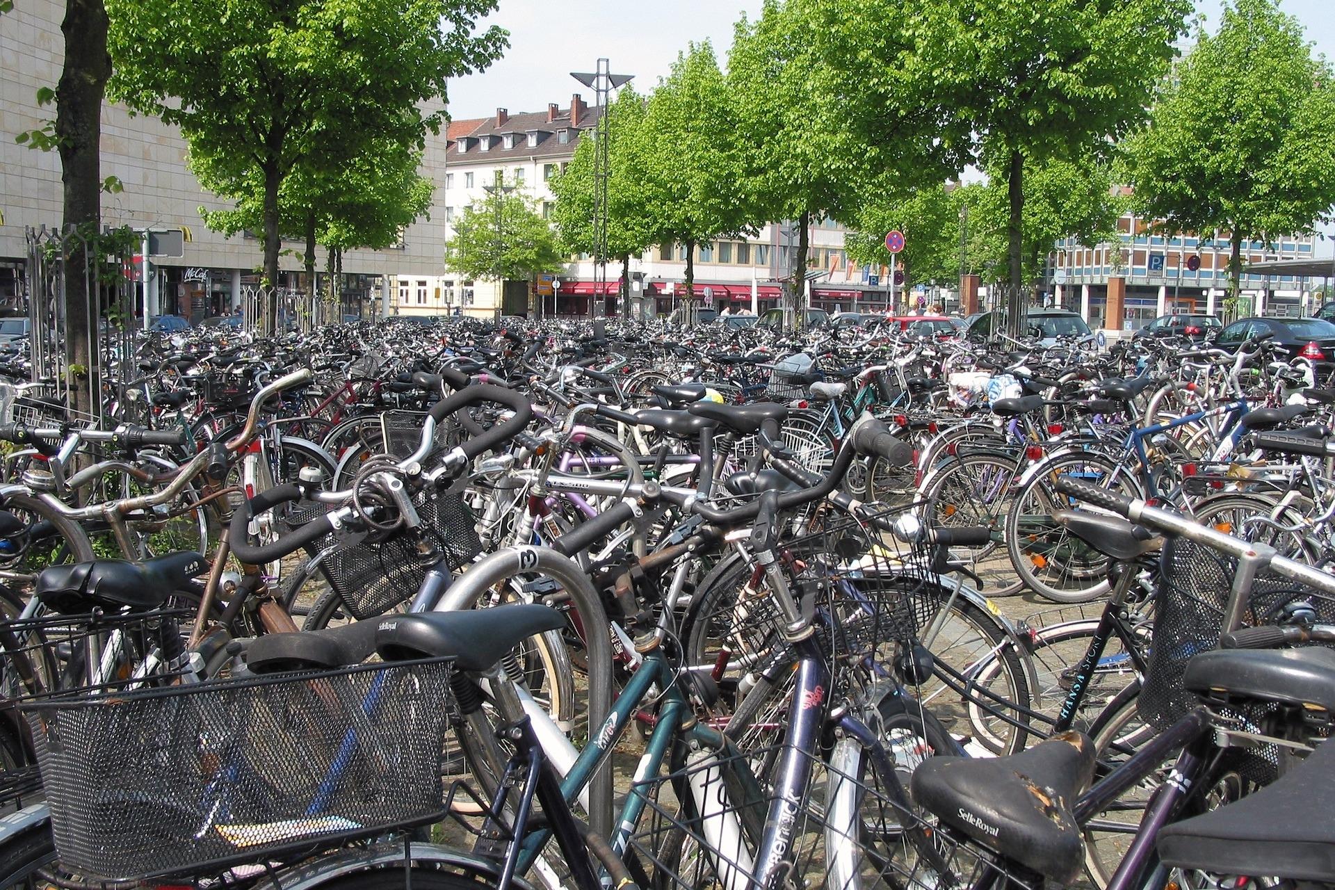 Rubrik_Verkehr_Fahrraeder_c._Pixabay_bicycles-1271030_1920