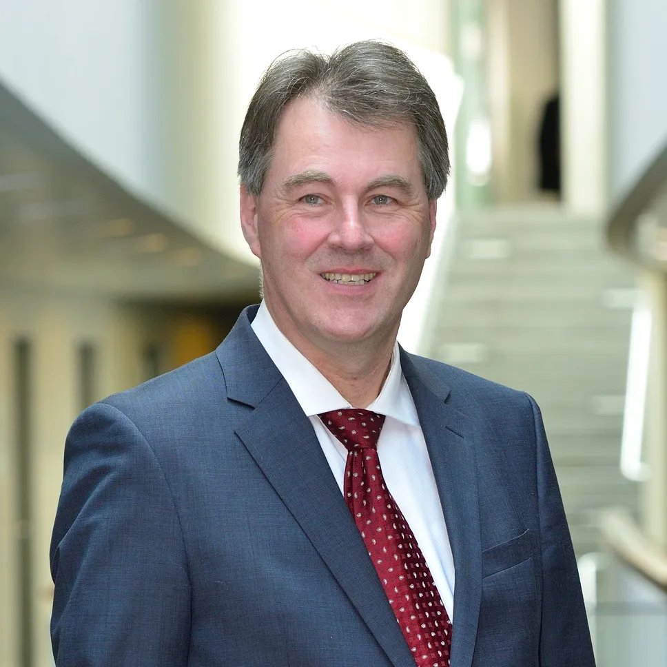 Dr. Thomas Engelke