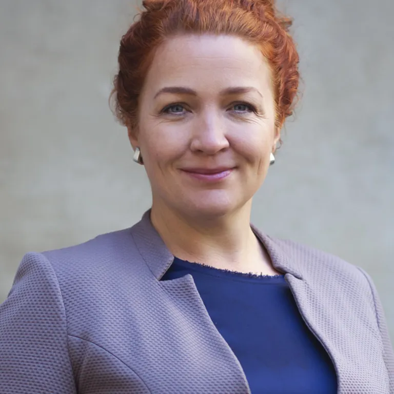 Carolin Schenuit